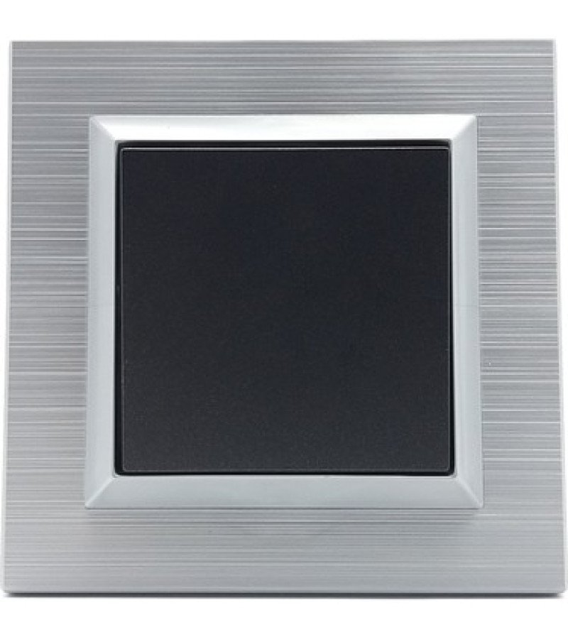 Avivo Siyah Kömitatör